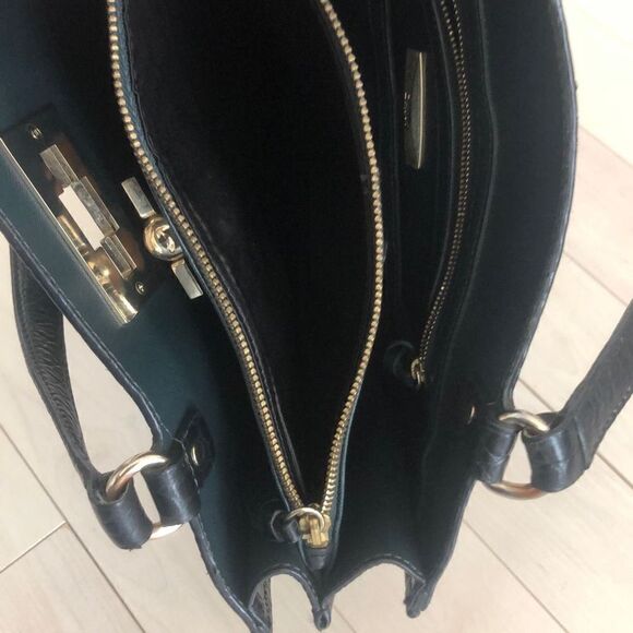 DKNY Women's Embossed Crocodile Skin Pattern Shoulder Bag Black - Picture 4 of 6